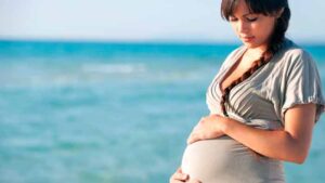 Read more about the article Почему сводит ноги при беременности